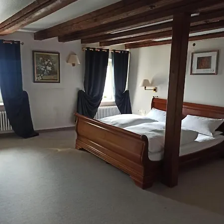 Guest house Schloss Neuburg *