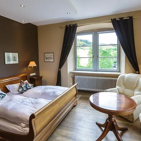 Guest house Schloss Neuburg Obrigheim (Neckar-Odenwald-Kreis)