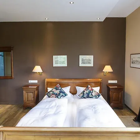 Guest house Schloss Neuburg *