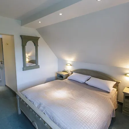 Schloss Neuburg Guest house